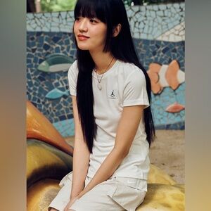 Nike woman top size M DZ3218-100